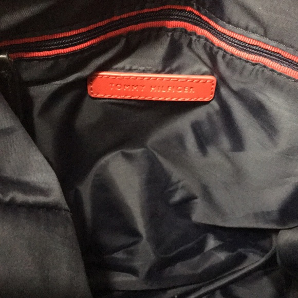 Tommy Hilfiger Bag - Picture 7 of 8